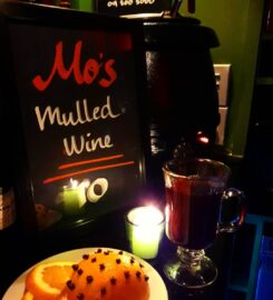 Mo’s