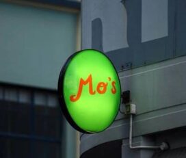 Mo’s